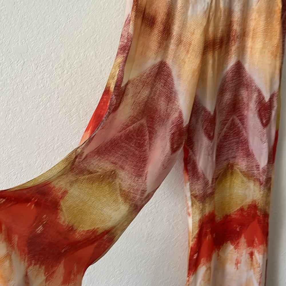 Alexis silk pants, very beautiful, lightweight size M, side leg cut, fashion
